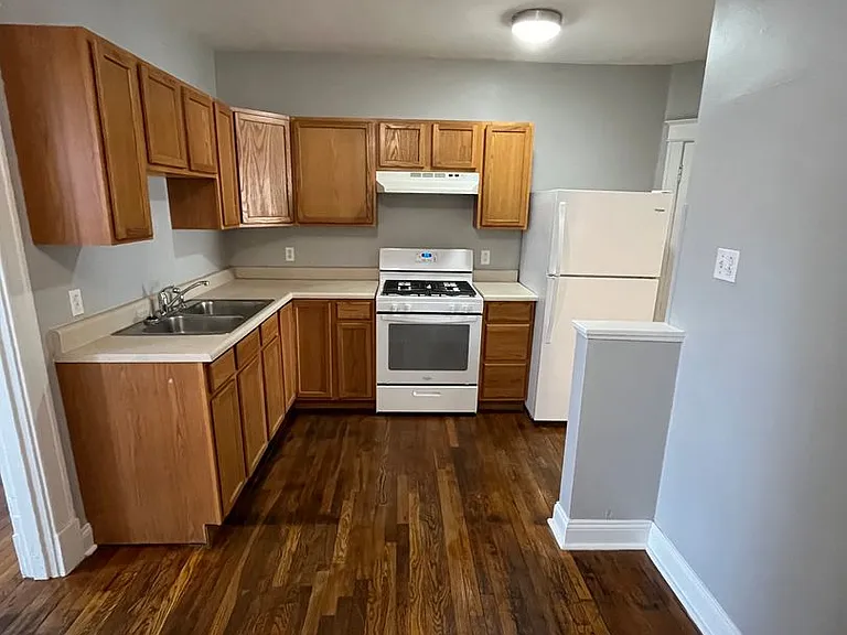 5000 Lindenwood Ave — Photo 6