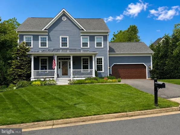 10206 Palmer Glen Ct, Oakton, VA 22124