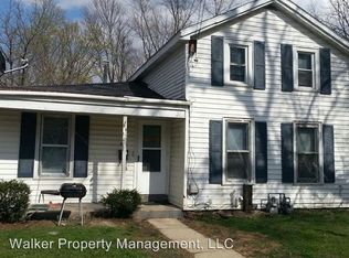 327 S Academy St, Janesville, WI 53548