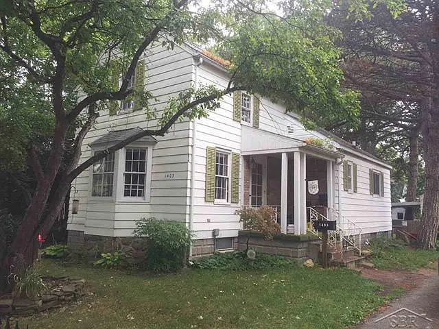 1403 Essex St photo 1