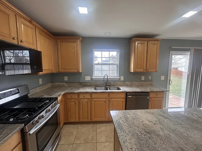 6 Mintwood Dr — Photo 4