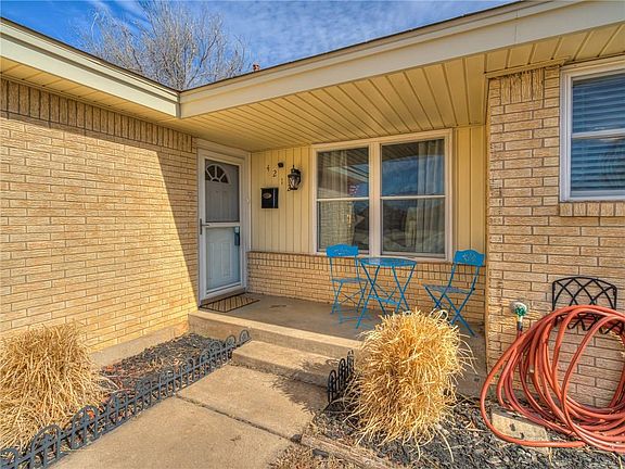 2nd image of 4212 Epperly Dr