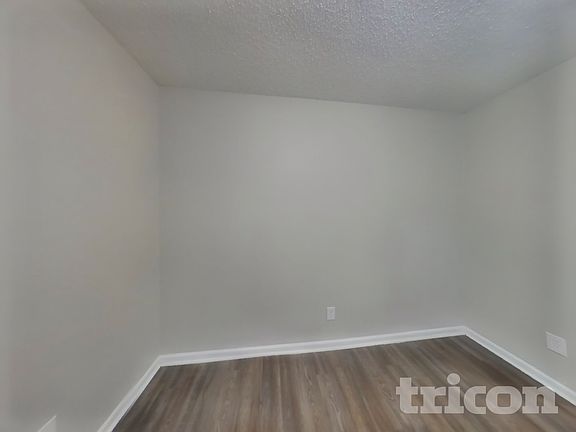 4th image of 1256 Odell Ln