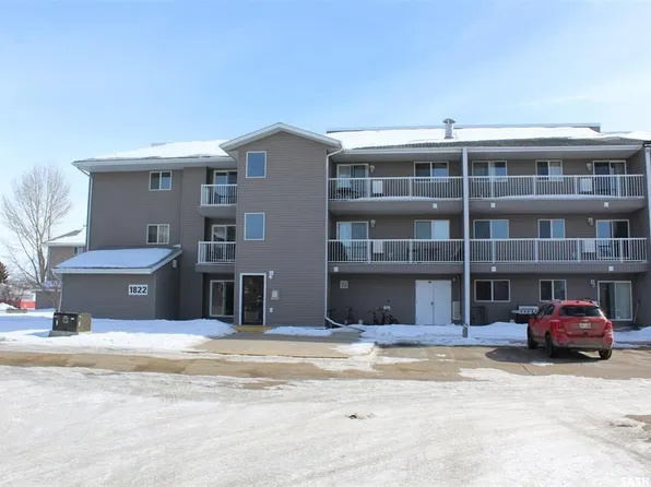 UNIT 106-1822 Eaglesham AVENUE, Weyburn, SK S4H 3A8