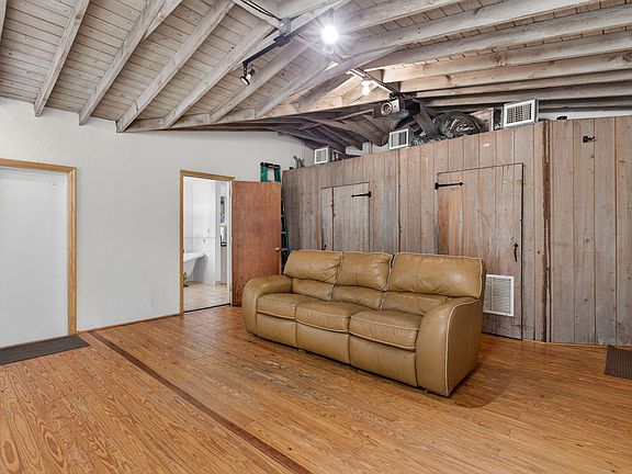 3rd image of 2580 SE 5th Court