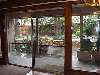 1st image of 724 Kentwood Cir