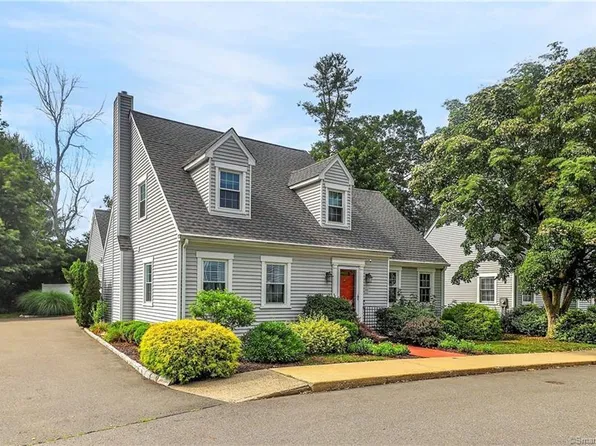 15 Rosebud Drive #15, Trumbull, CT 06611