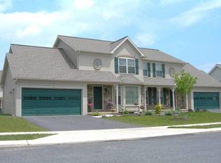 17 Peaceful Ln, Ephrata, PA 17522