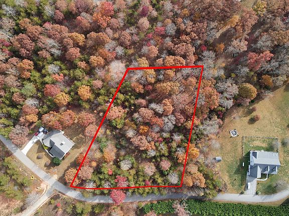 3rd image of LOT 6 Standing Meadows Dr