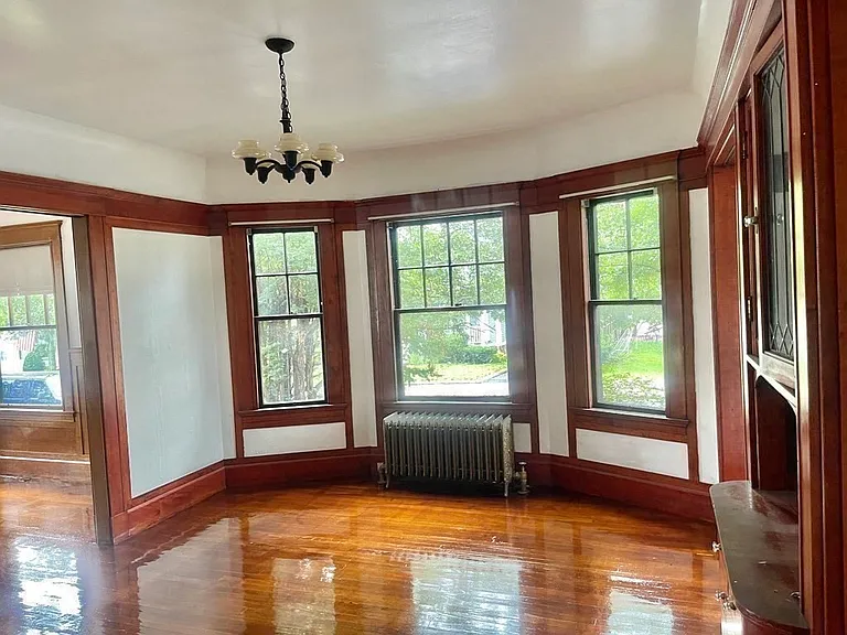 47 Pleasant St — Photo 24