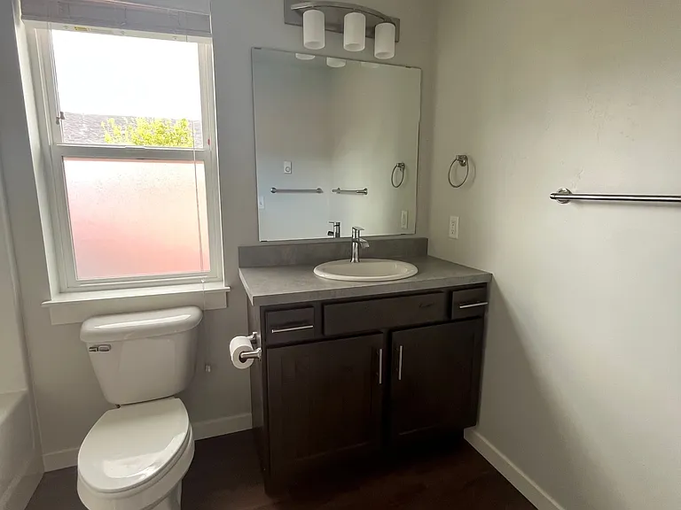 1515 S 11th St W #102 — Photo 4