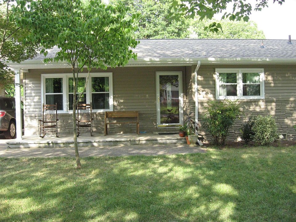 2nd image of 1309 Greenfield Dr