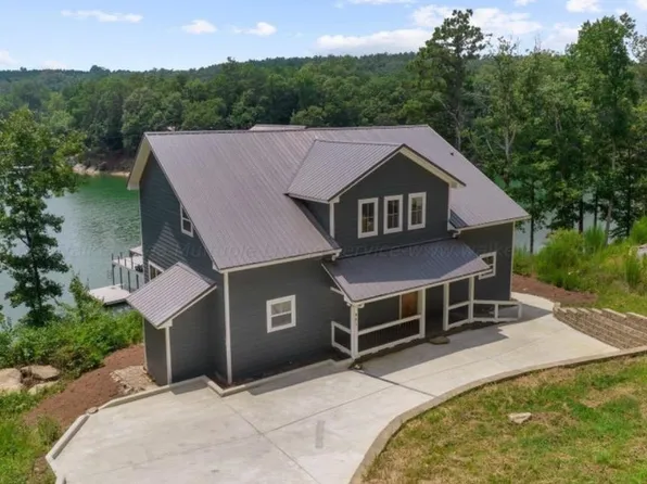 961 Lake Dr, Logan, AL 35098