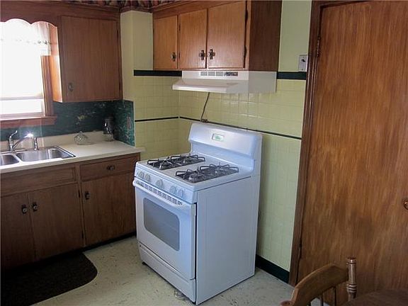 4th image of 25 Blick St