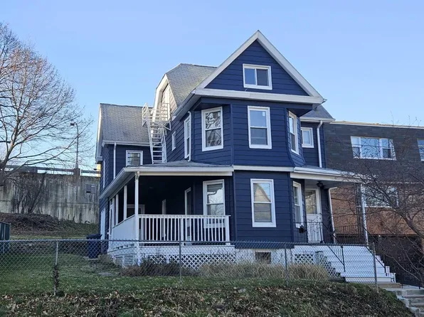 387 De Wolf Pl, Hackensack, NJ 07601