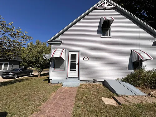 318 W Gay St #B Photo 1
