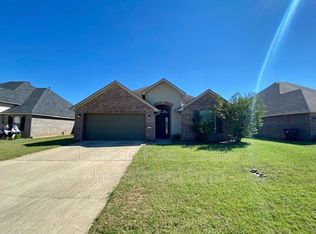 2168 Sweet Bay Cir, Bossier City, LA 71111