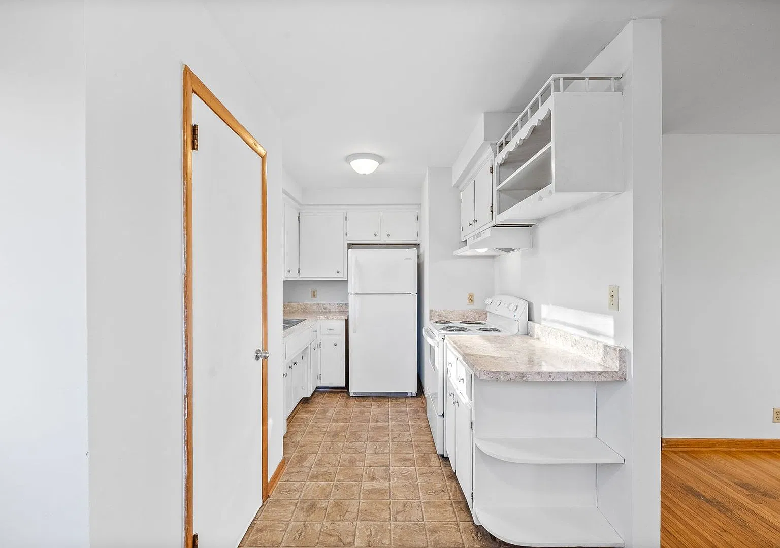 320 Church Street — Photo 3