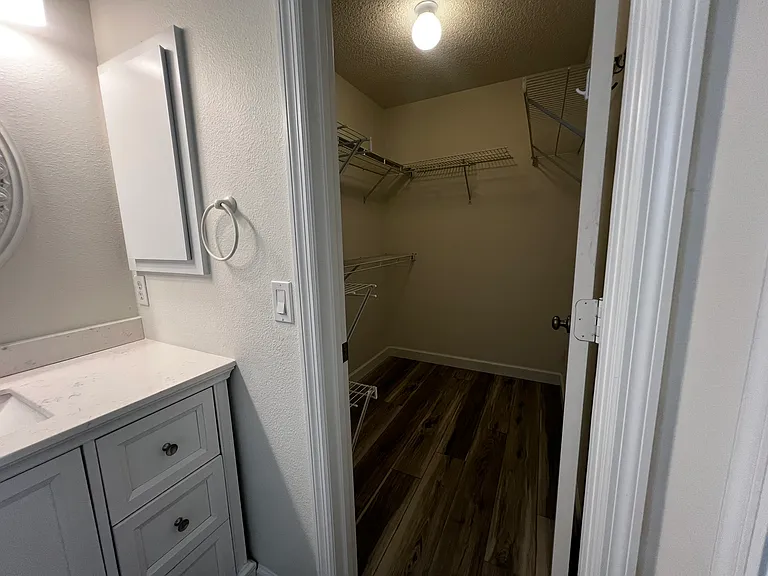 126 Broadmoor Ln — Photo 23