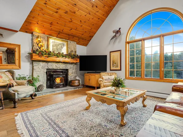 747 Cole Pond Road, Jamaica, VT 05343