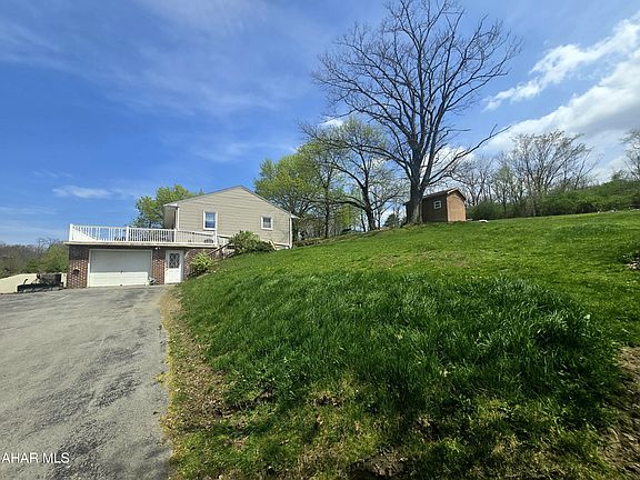 5th image of 450 Grandview Rd