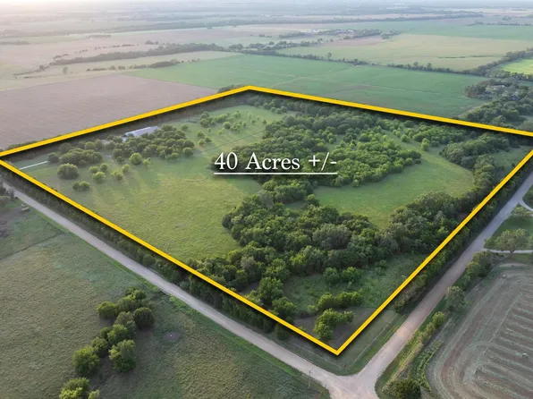 21950 W 79th St S, Viola, KS 67149