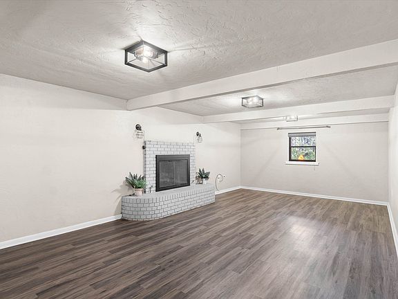 2nd image of 142 Golf Rd