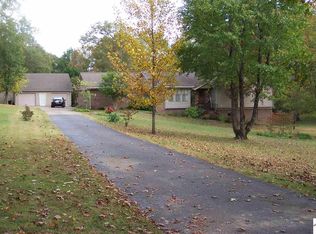 1150 S Friendship Rd, Paducah, KY 42003