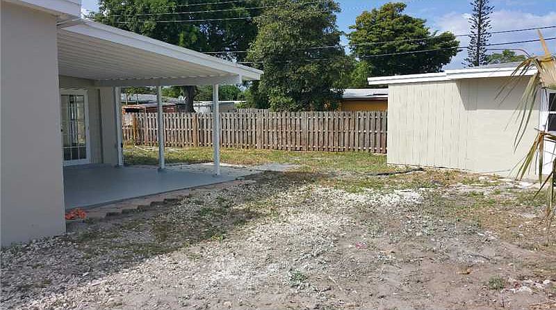 2nd image of 1885 Ne 53rd St