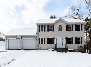 21 Ashwood Ave, Leominster, MA 01453