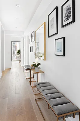 Sold by Reuveni LLC | media 25