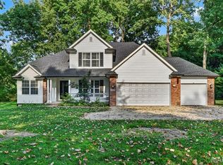 3820 White Oak Ln, Edwardsville, IL 62025