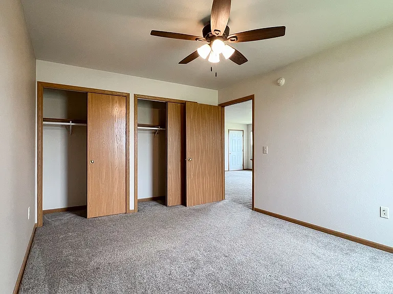625 E Chesak Ave — Photo 16