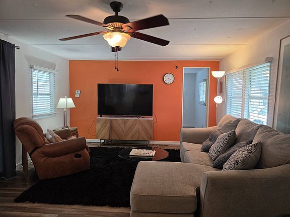 2nd image of 2552 NE Turner Ave #60