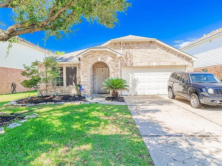 24435 Cornell Park Ln — Photo 1