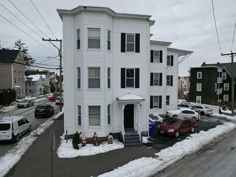 284 Lowell St #2 — Photo 1