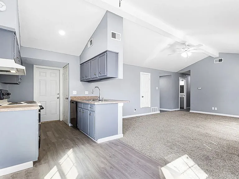 5122 Binz Engleman Rd — Photo 7
