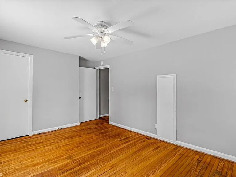 720 S Elam Ave — Photo 17