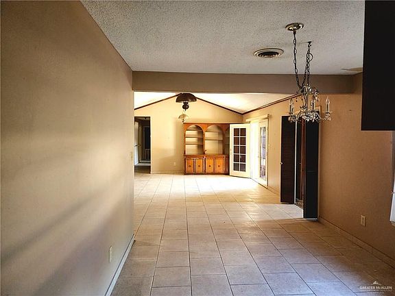 4th image of 1305 Shasta Ave