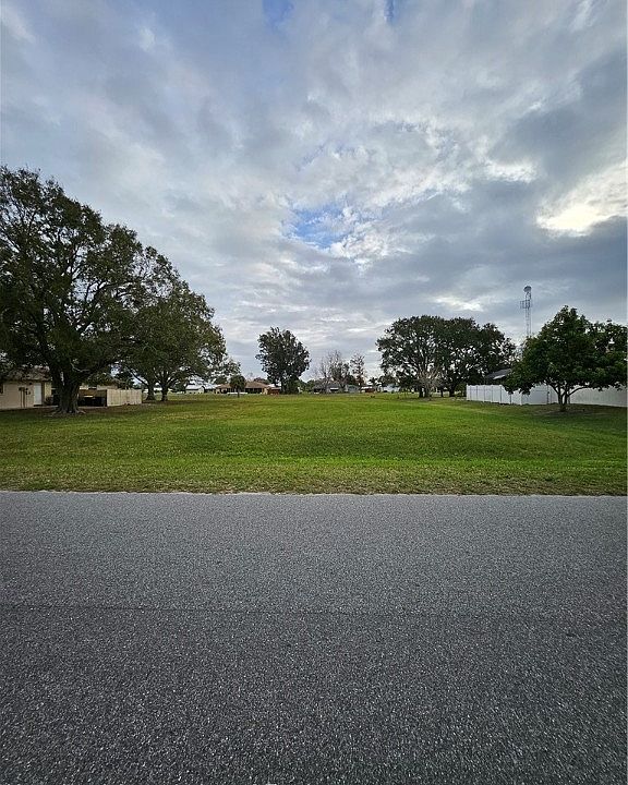 1st image of 509 Blossom Dr