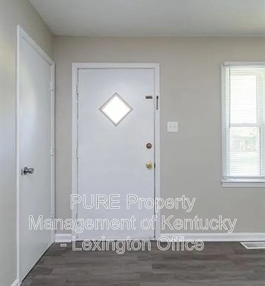 2483 Thornberry Ct — Photo 3