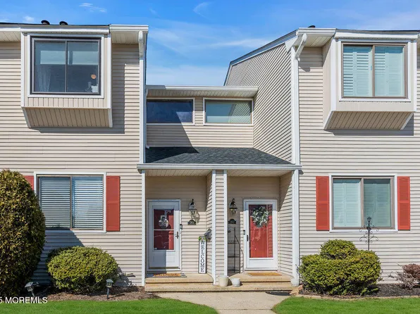 263 Clubhouse Drive, Middletown, NJ 07748