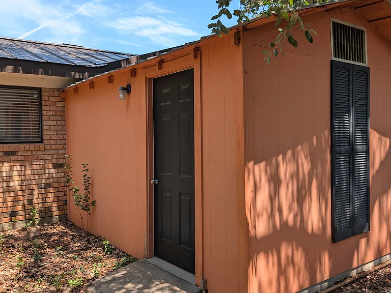 Attached Storage Building