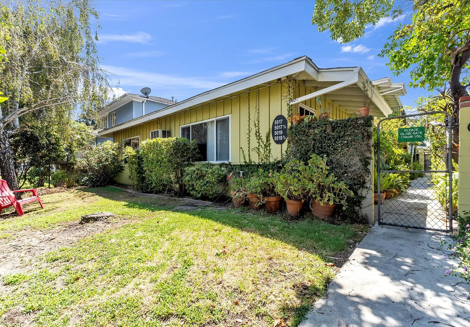 2 bed, 900 sqft, $2,549 — Photo 1