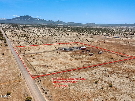 2nd image of 2318 E Hoctor Rd