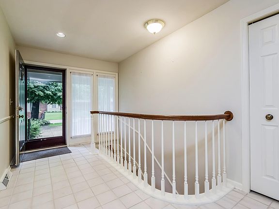 5th image of 6259 Heathmoor Ct SE