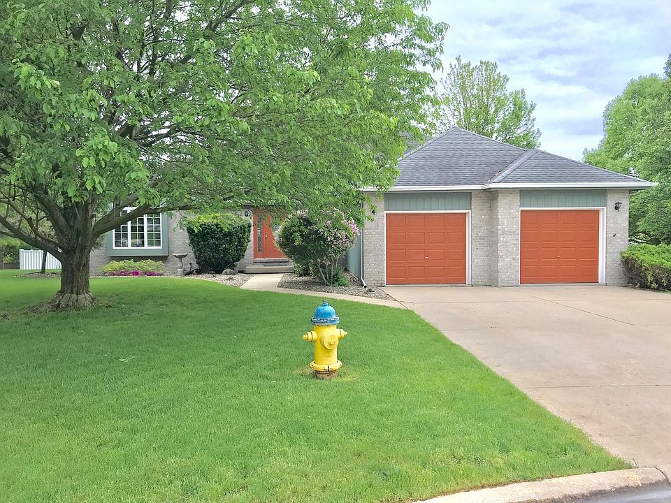 1st image of 310 Berkshire Ct