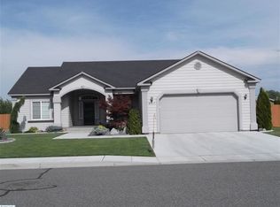 4611 Santa Rosa Ct, Pasco, WA 99301