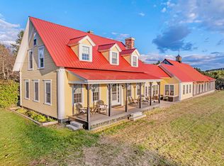 386 S Hill Rd, Colebrook, NH 03576