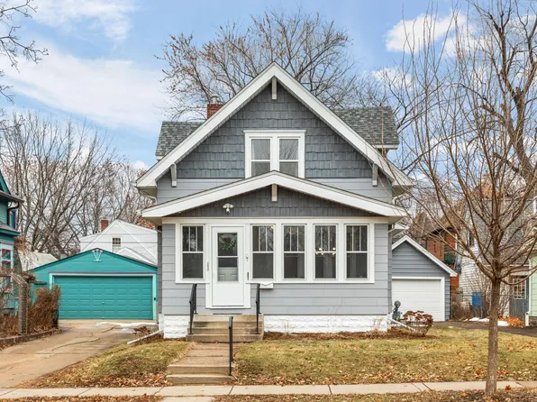 1052 Victoria St N, Saint Paul, MN 55103